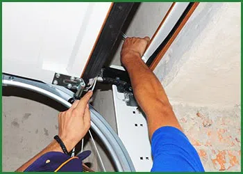 Quality Garage Door Snellville, GA 770-280-8710 - garagedoor-spring-repair-t-21-gr-39m